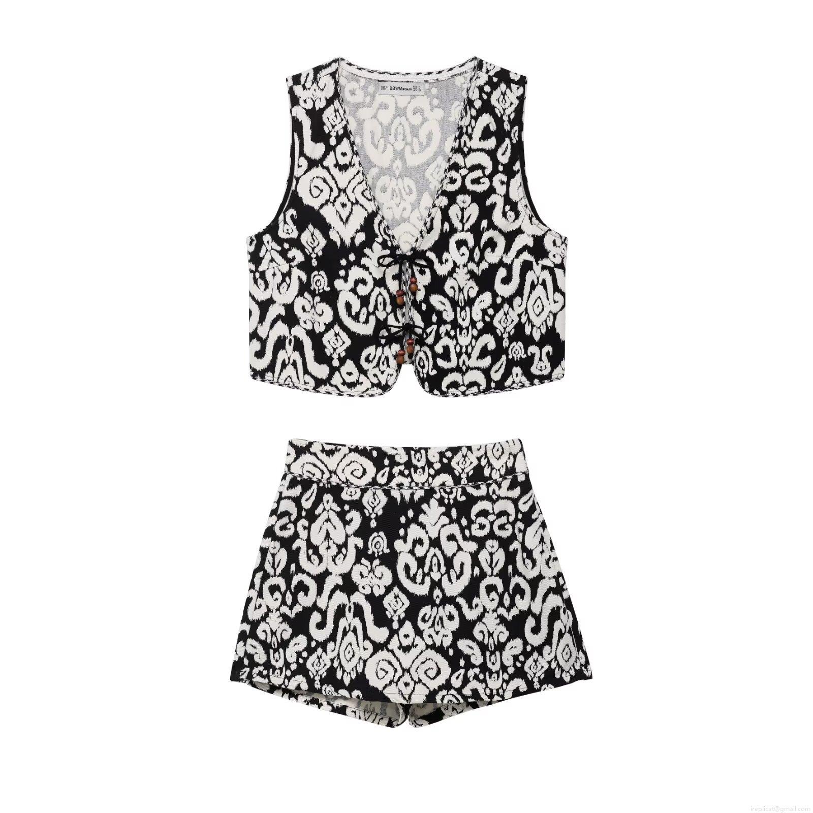 Women's 2 Piece Ethnic Print Set Sleeveless V Neck Vest With Wood Beads Lace Up And High Waist Wide Leg Shorts Black White Geometric Pattern Boho Summer Outfit