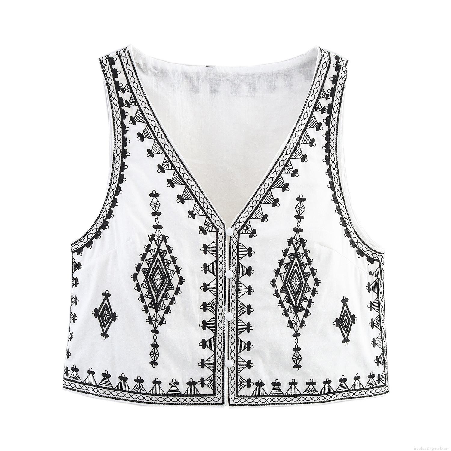 Women's Ethnic Embroidery Two Piece Set Cotton Blend V Neck Vest And High Waist Shorts Summer Casual Bohemian Shorts Set For Women