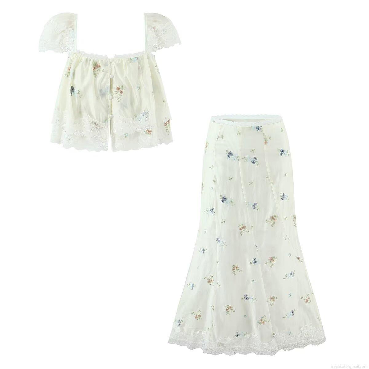 Women's Retro Cottagecore Tencel Skirt Set Floral Embroidery Lace Patchwork Square Neck Puff Sleeve Short Top And A-Line Maxi Skirt Two Piece Summer Holiday Outfit